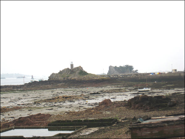 le port de LOGUIVY DE LA MER 