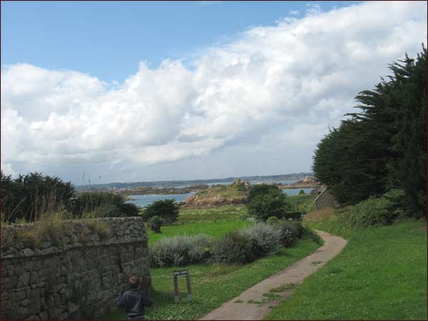 sentier typique de Brehat