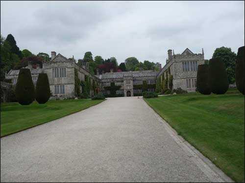 chateau-lanhydrock